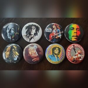 Bob Marley set of 8 Pins/Buttons